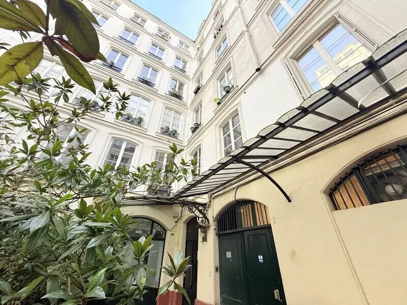 Rue Du Faubourg Saint-Martin, Paris for sale Building Photo- Image 1 of 8