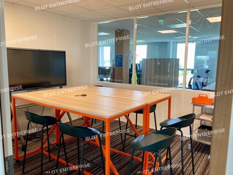 Bureau dans Cesson-Sévigné à louer - Photo intérieure - Image 2 de 19
