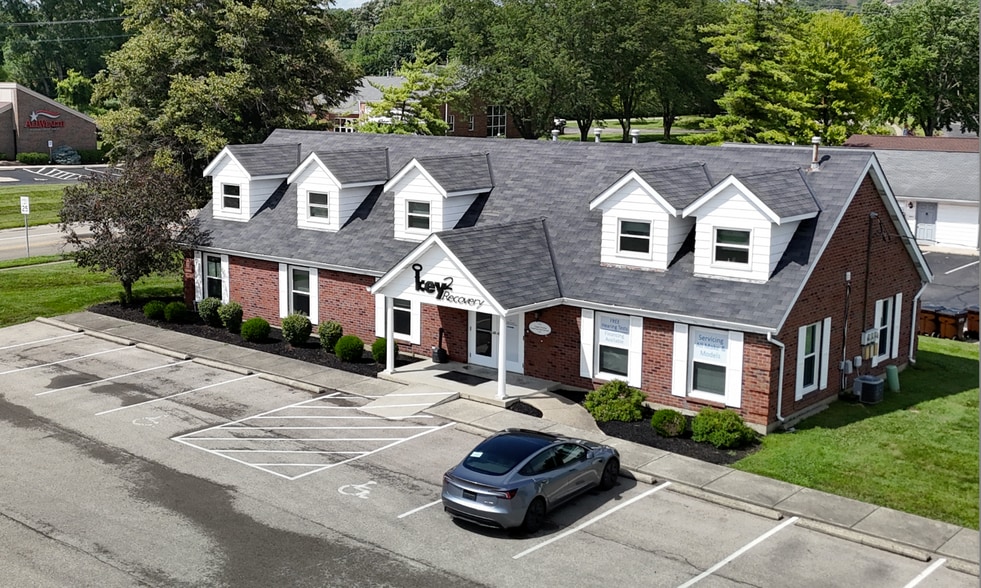 201 N Brookwood Ave, Hamilton, OH for sale - Building Photo - Image 1 of 6