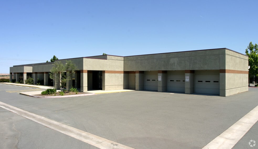 1901 W 10th St, Antioch, CA à vendre - Photo du bâtiment - Image 2 de 4