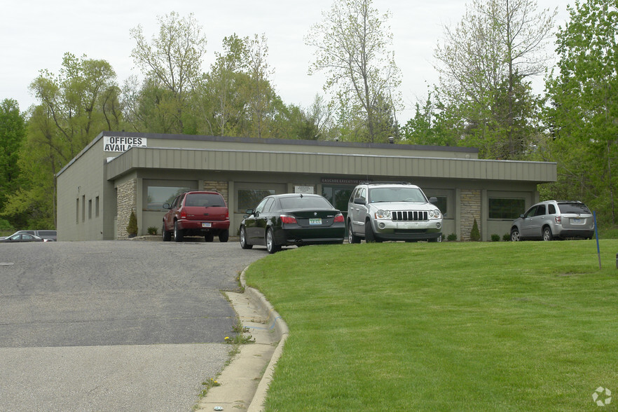 6660 Old 28th St SE, Grand Rapids, MI for sale - Primary Photo - Image 1 of 1