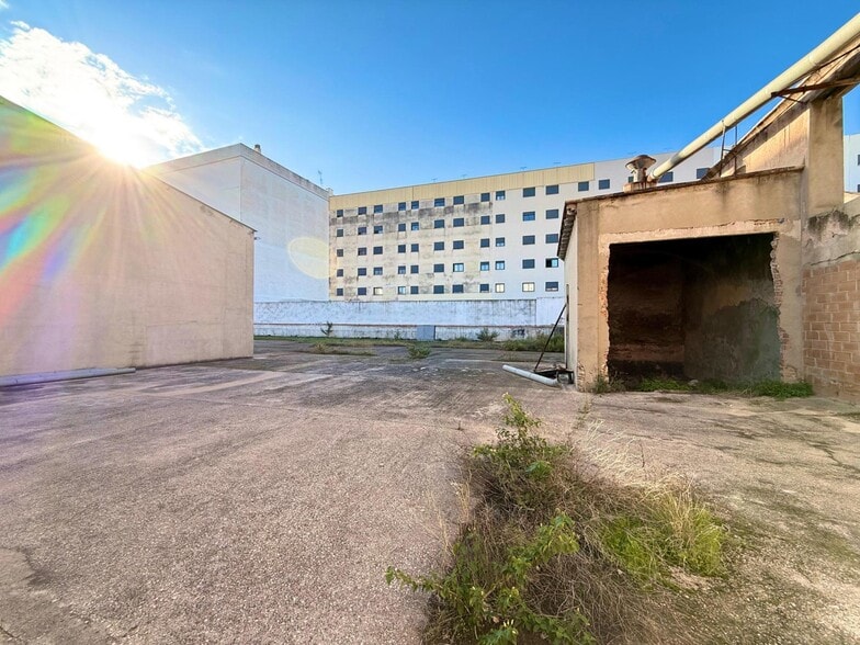 Carrer Emilio Donat, 7, Carcaixent, Valencia à vendre - Photo du bâtiment - Image 2 de 21