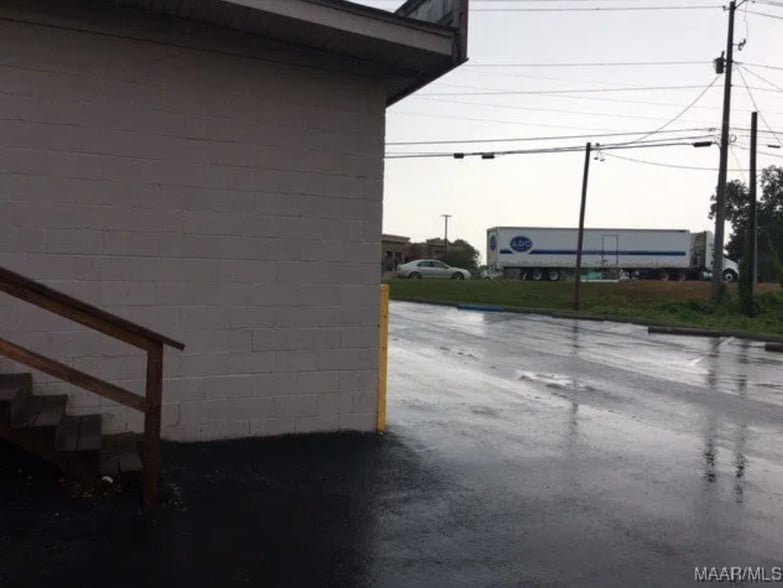 1015 River Falls St, Andalusia, AL for sale - Building Photo - Image 2 of 6