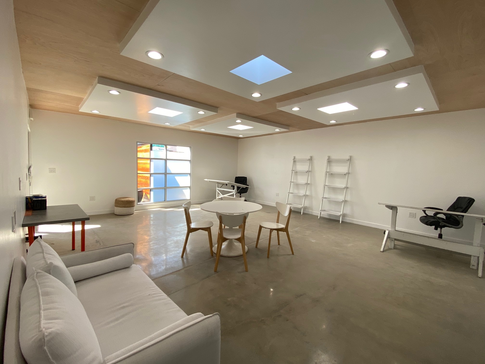 8727 Venice Blvd, Los Angeles, CA for lease Interior Photo- Image 1 of 1