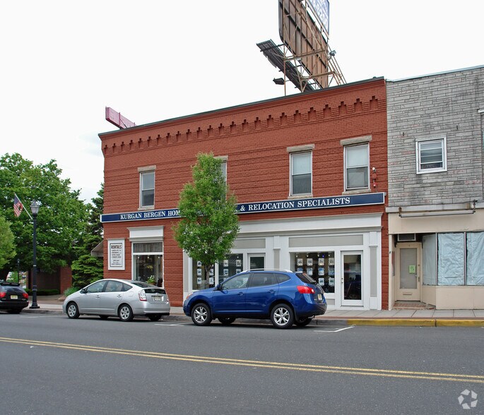 2 Sylvan St, Rutherford, NJ for lease - Building Photo - Image 2 of 3