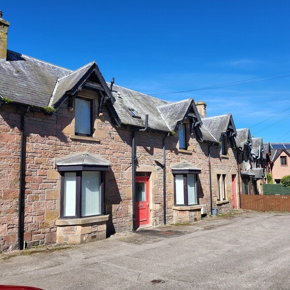 2-5 Mayfield, Dingwall for sale - Building Photo - Image 2 of 3