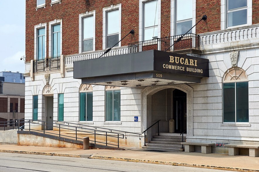 509 S 6th St, Springfield, IL à vendre - Photo du bâtiment - Image 2 de 3