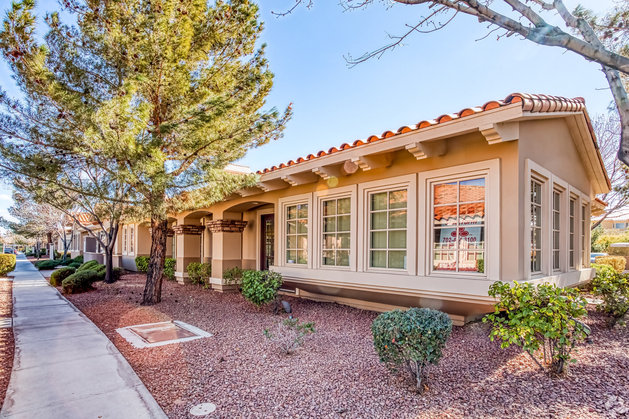 3277 E Warm Springs Rd, Las Vegas, NV à vendre Photo principale- Image 1 de 24