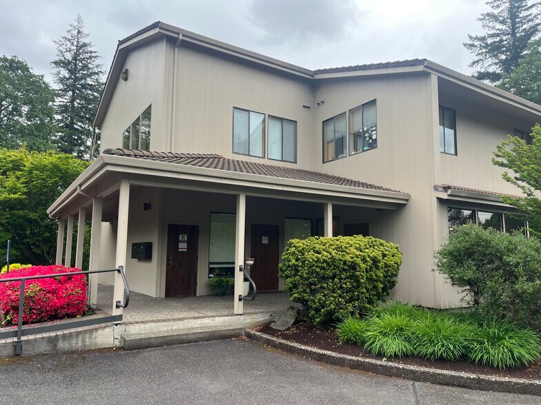 36200 Pittsburg Rd, Saint Helens, OR à louer - Photo du bâtiment - Image 1 de 5