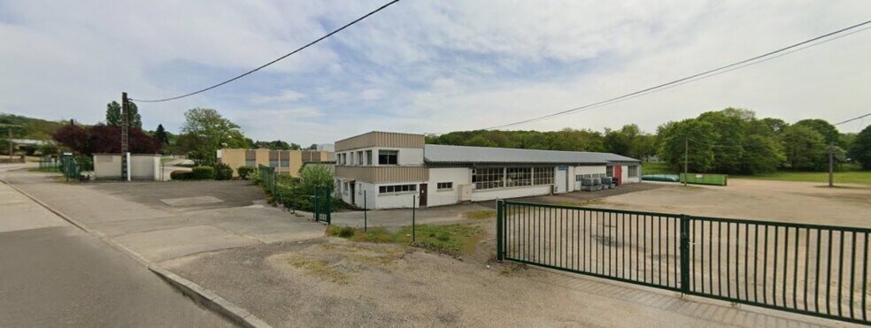 Flex in Pirey for sale - Building Photo - Image 3 of 12