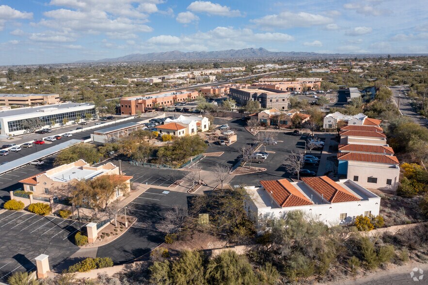 7440 N Oracle Rd, Tucson, AZ for lease - Aerial - Image 2 of 4