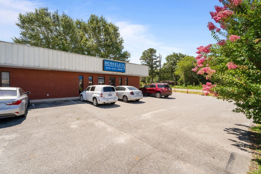 2902 Central Heights Rd, Goldsboro, NC à vendre - Photo du bâtiment - Image 3 de 42