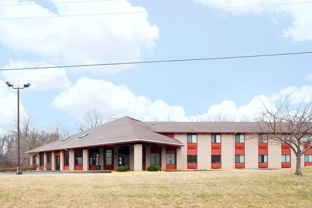 1646 N Lafayette St, Macomb, IL à vendre - Photo du bâtiment - Image 3 de 7