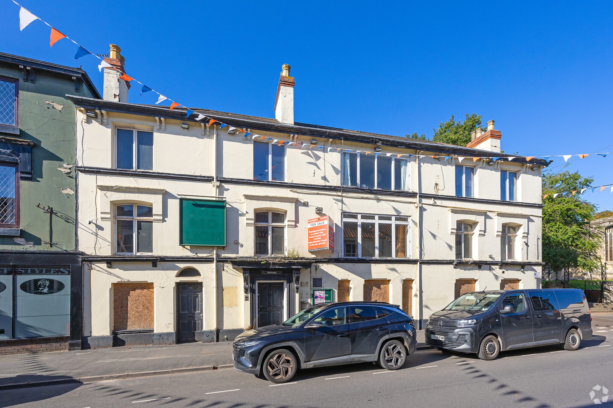 Middle St N, Driffield for sale Primary Photo- Image 1 of 3