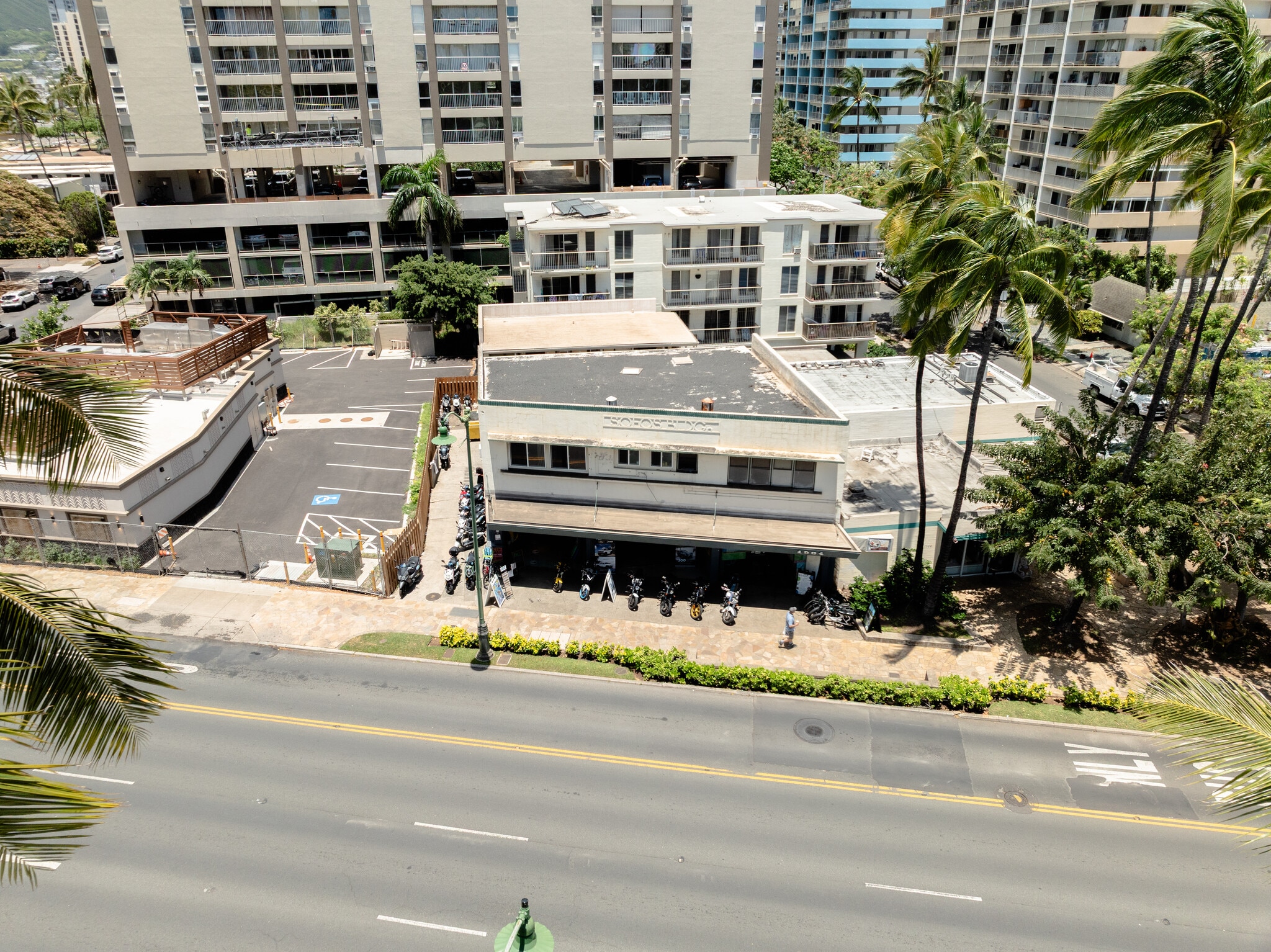 1980-1984 Kalakaua Ave, Honolulu, HI for sale Primary Photo- Image 1 of 16
