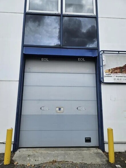 Flex dans Vitry-sur-Seine à louer - Photo du bâtiment - Image 1 de 8