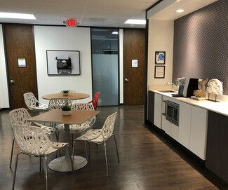 Plus de détails pour 9896 Bissonnet St, Houston, TX - Coworking à louer