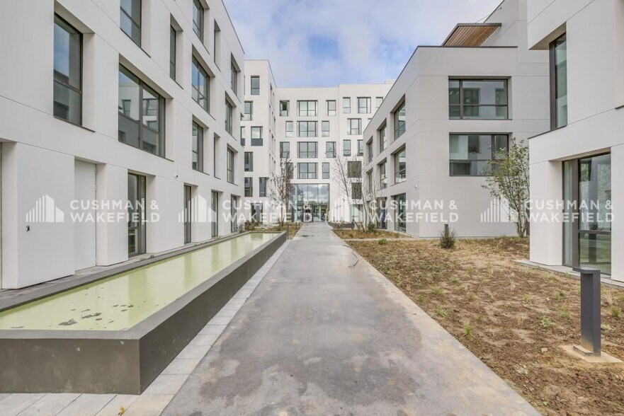 Bureau dans Massy à louer - Photo du bâtiment - Image 2 de 19