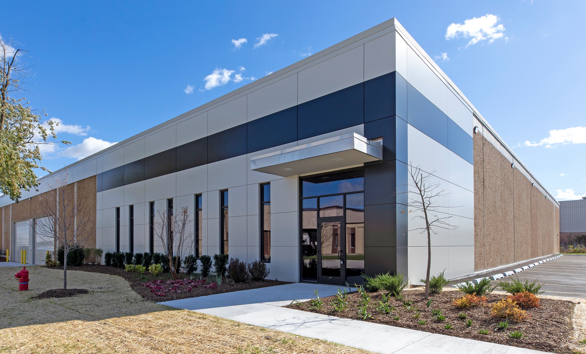 951 Lunt Ave, Elk Grove Village, IL for lease Primary Photo- Image 1 of 6