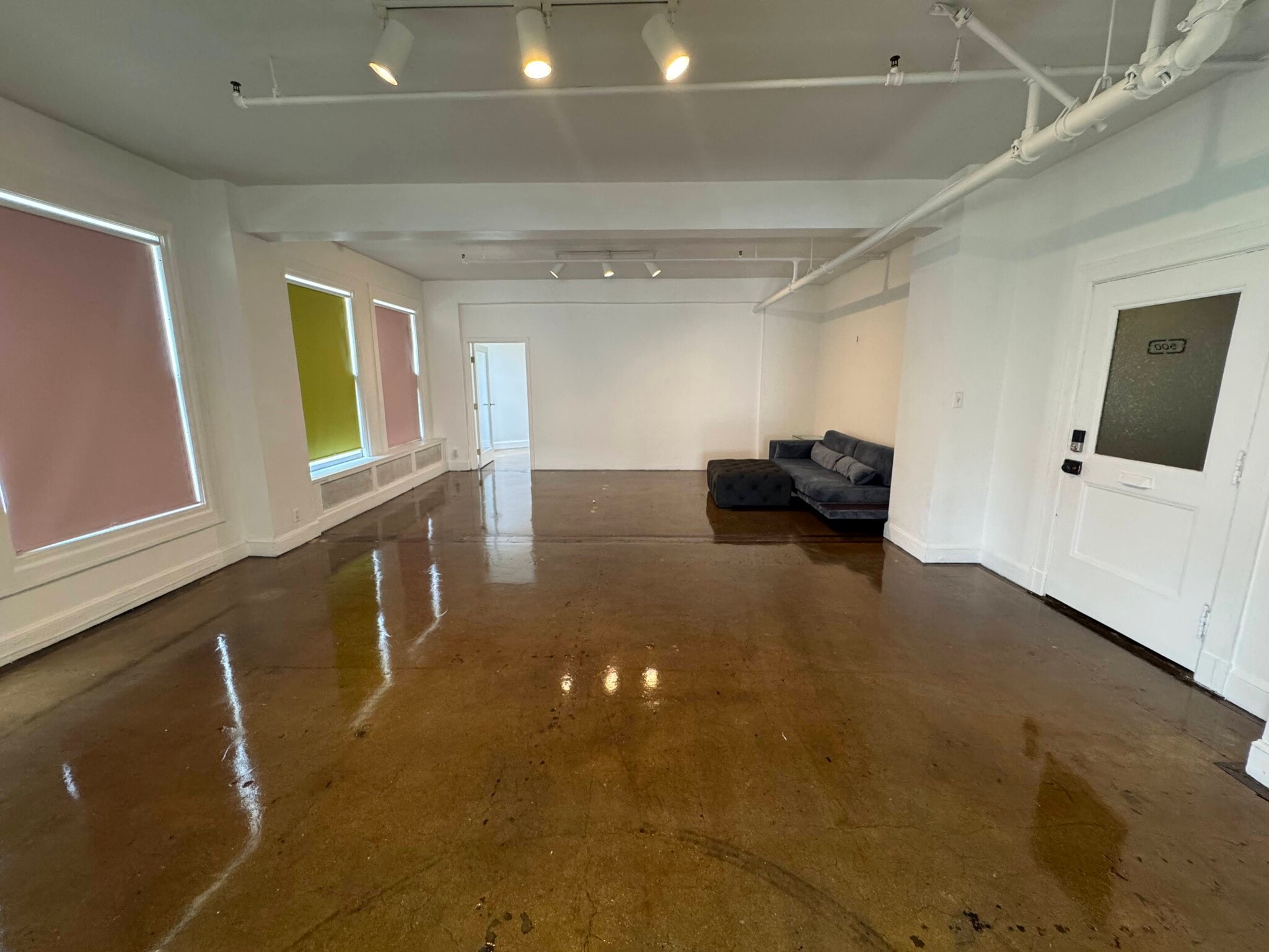 453 S Spring St, Los Angeles, CA for lease Interior Photo- Image 1 of 8