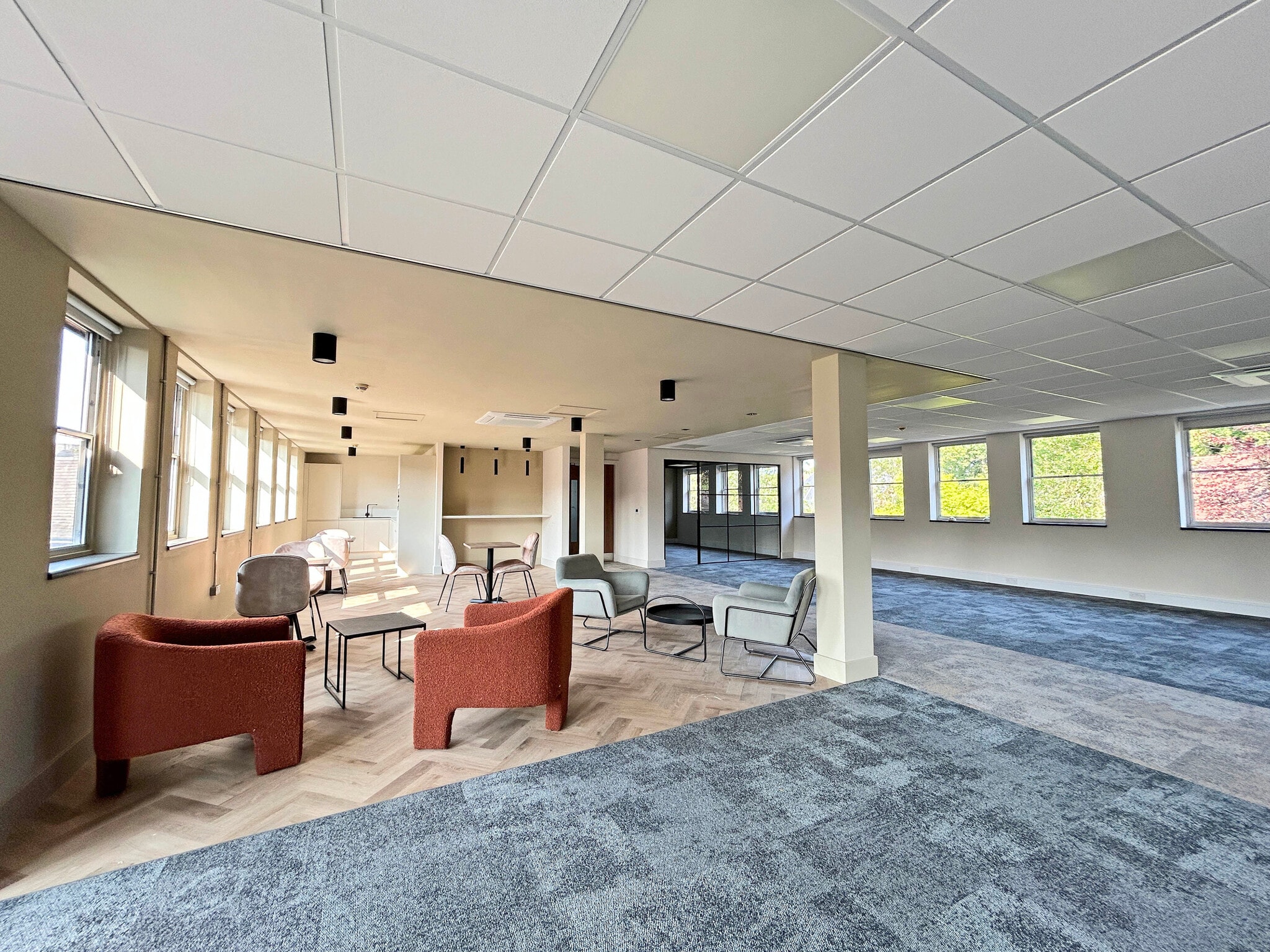 Heyes Ln, Alderley Edge for lease Building Photo- Image 1 of 9