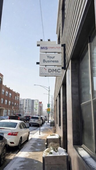 2214 N Elston Ave, Chicago, IL for lease - Building Photo - Image 3 of 24
