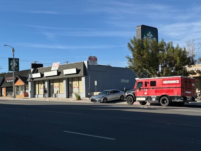 19445-19449 Ventura Blvd, Tarzana, CA à vendre - Photo du bâtiment - Image 3 de 31