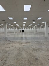 388 Frederick St, Mount Airy, NC for lease Interior Photo- Image 2 of 3