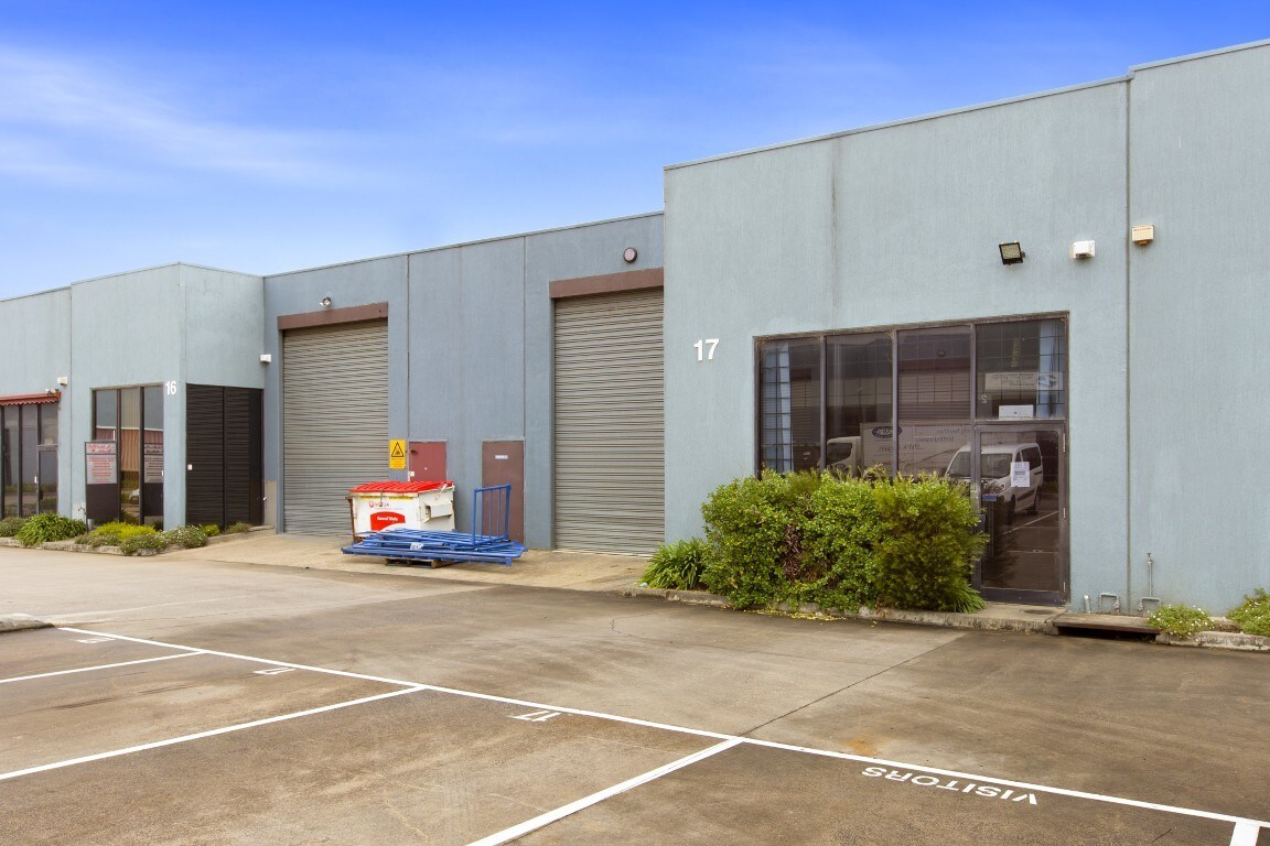 5 Samantha Ct, Knoxfield for lease Primary Photo- Image 1 of 2
