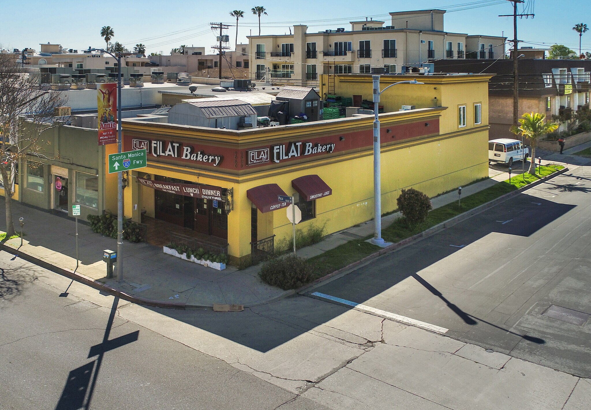 9060 W Pico Blvd, Los Angeles, CA à vendre Photo du bâtiment- Image 1 de 1