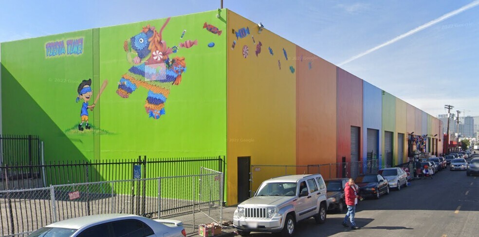 1138 E 10th St, Los Angeles, CA à louer - Photo du bâtiment - Image 1 de 7