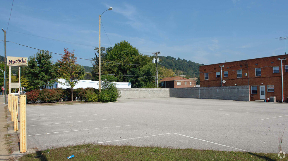 3500 Noyes Ave, Charleston, WV for sale - Building Photo - Image 1 of 10