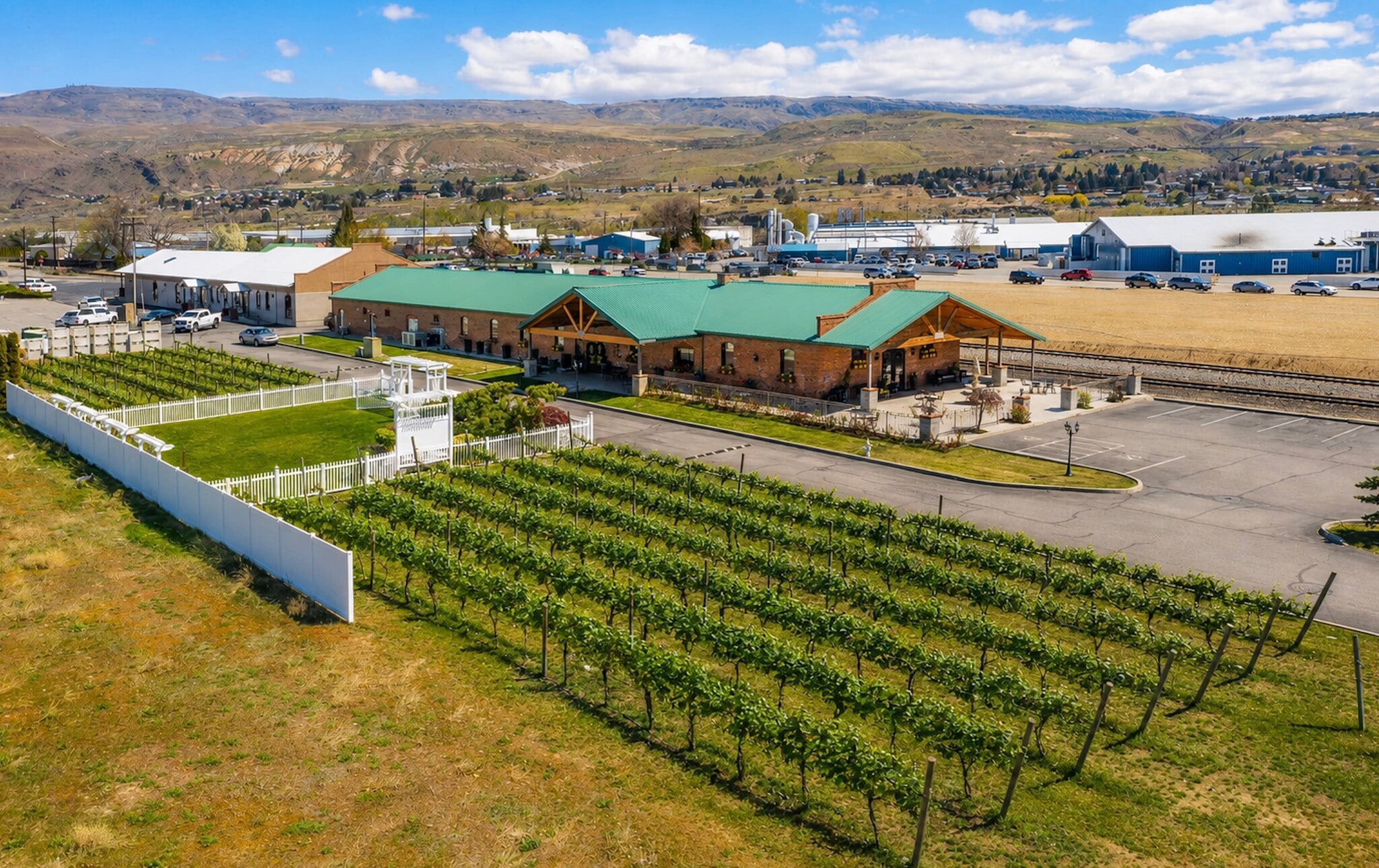 1 Vineyard Way, Wenatchee, WA for sale Building Photo- Image 1 of 34