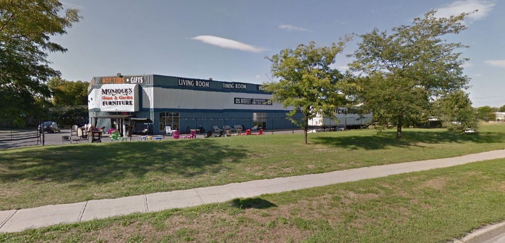 405 Ninth St W, Cornwall, ON for lease - Building Photo - Image 3 of 14
