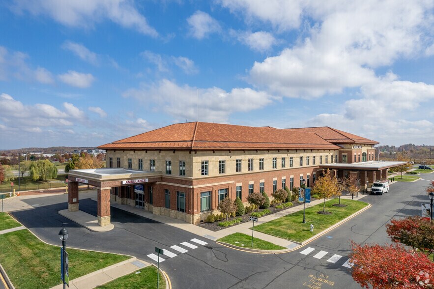 601 Watkins Centre Pky, Midlothian, VA à louer - Photo principale - Image 1 de 6