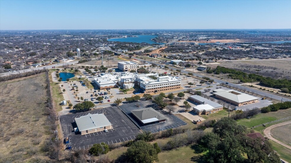 1318 Paluxy Rd, Granbury, TX for sale - Primary Photo - Image 1 of 20