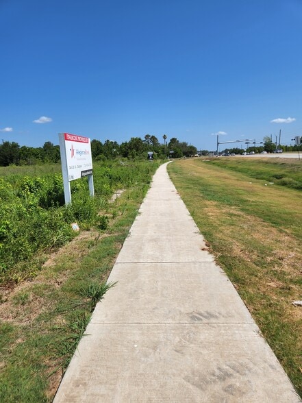 FM 2100 Road, Crosby, TX for sale - Building Photo - Image 3 of 8