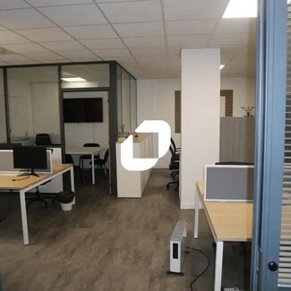 Plus de détails pour 12-14 Rue Des Chauffours, Cergy - Bureau à louer