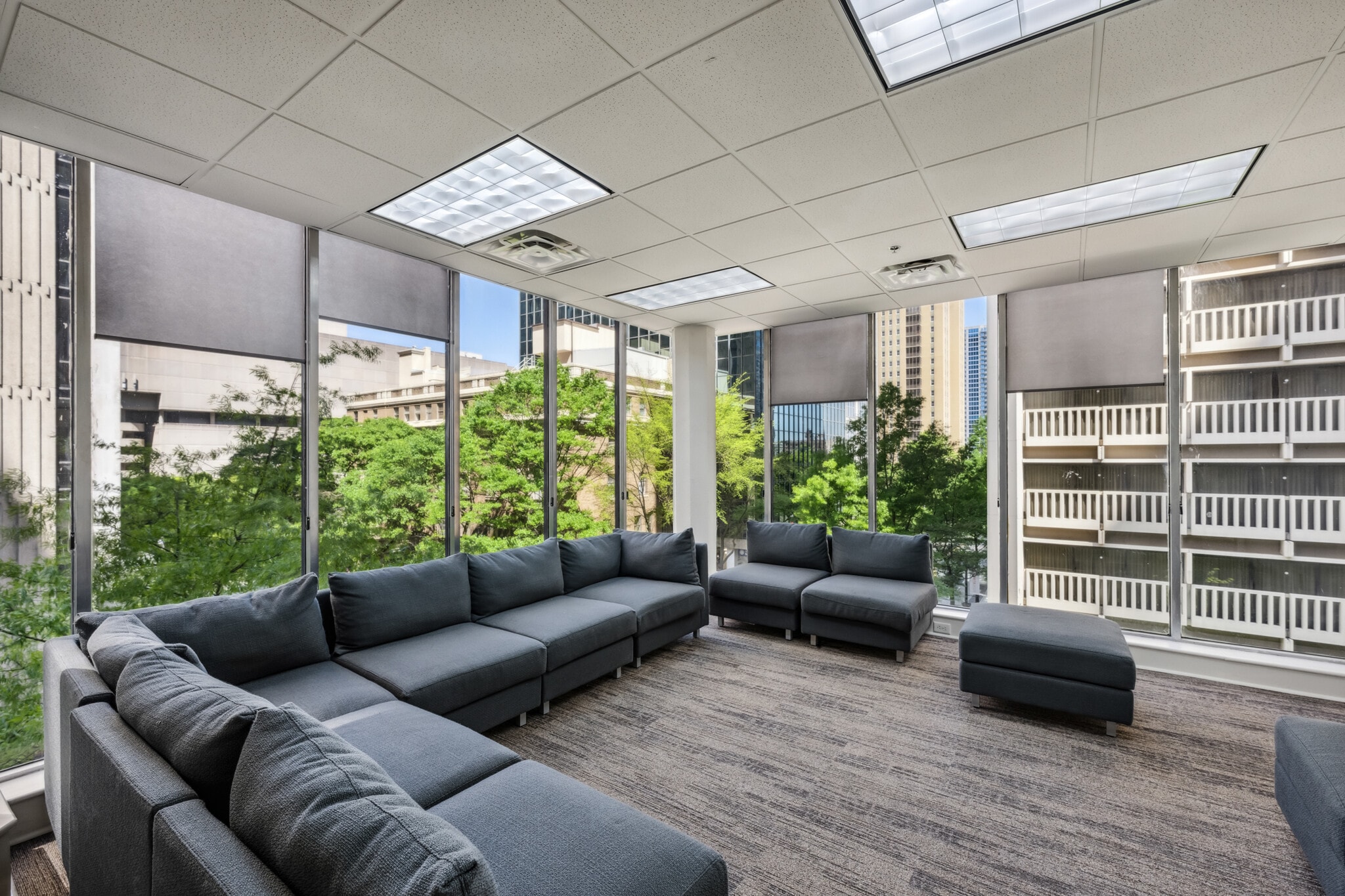 241 Peachtree St NE, Atlanta, GA for lease Interior Photo- Image 1 of 7