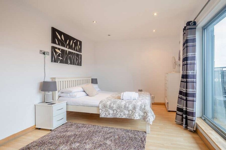 3-11 Liverpool Rd, Manchester à vendre - Photo du bâtiment - Image 3 de 8