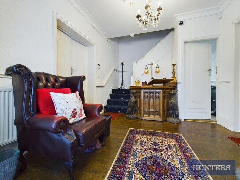 3 Burniston Rd, Scarborough à vendre - Photo du bâtiment - Image 3 de 35