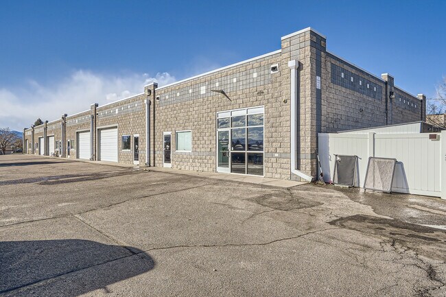 Plus de détails pour 5930 Ingalls St, Arvada, CO - Industriel à louer
