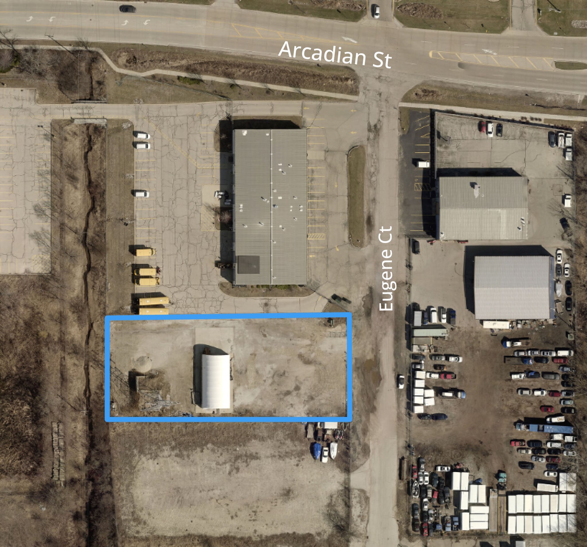 1505 Arcadian Ave, Waukesha, WI for lease Building Photo- Image 1 of 2