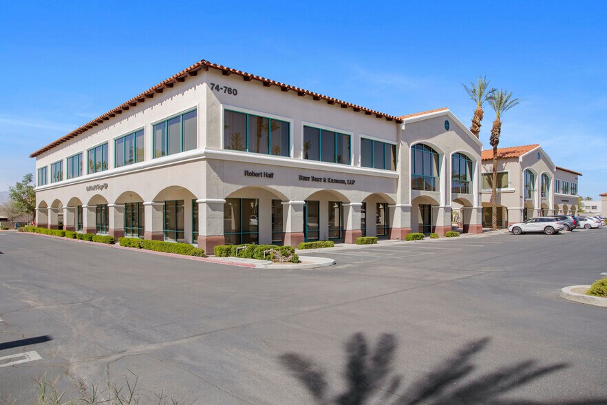 74760-74770 Hwy 111, Indian Wells, CA à louer - Photo du bâtiment - Image 2 de 3