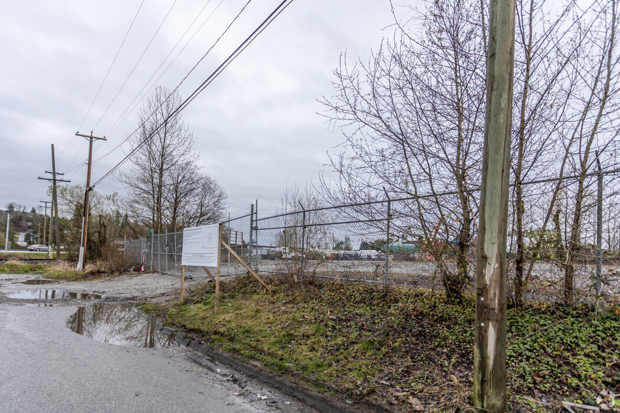 6074 Thorne Av, Burnaby, BC for lease Primary Photo- Image 1 of 3