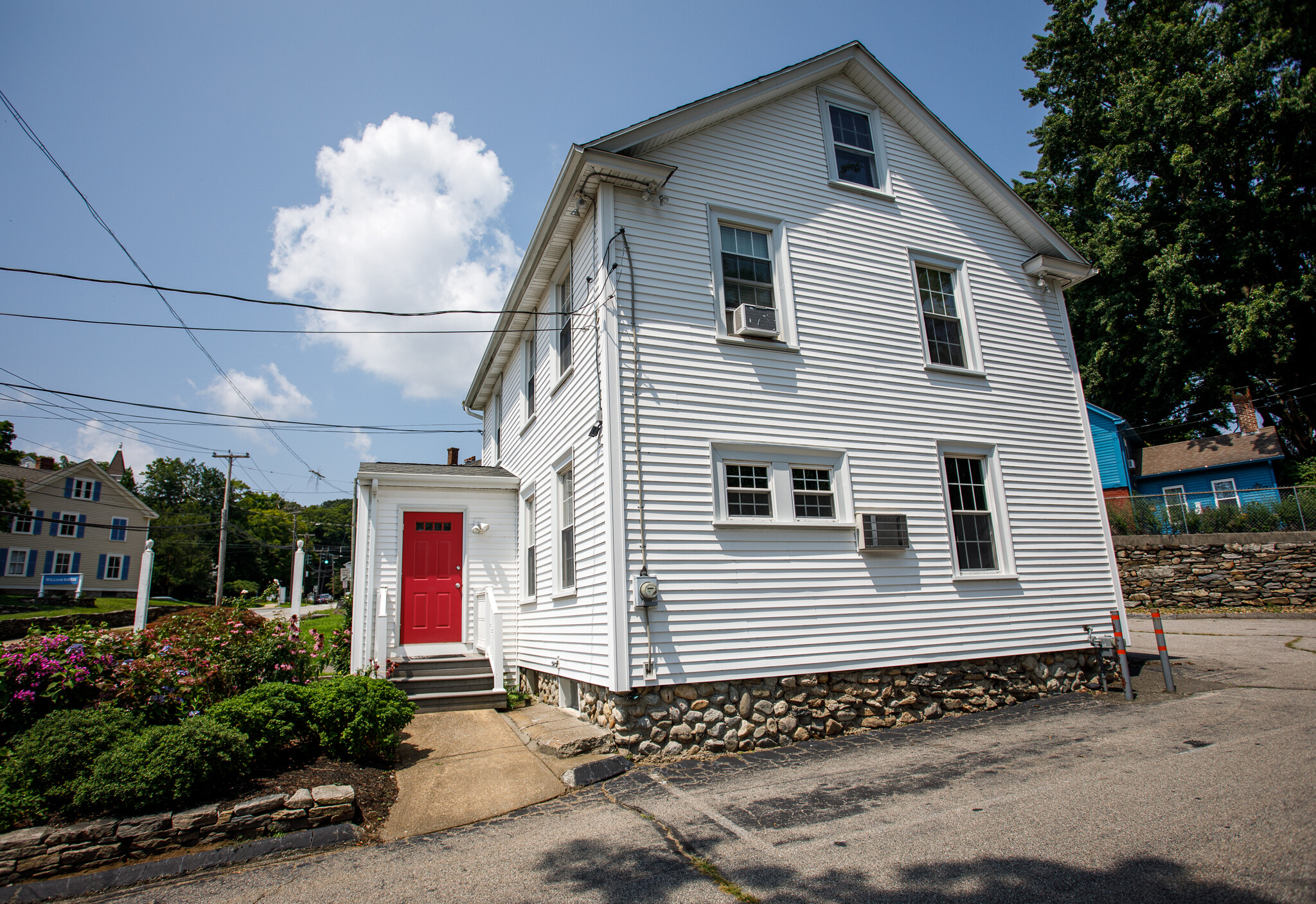 83 Town St, Norwich, CT à vendre Photo principale- Image 1 de 12