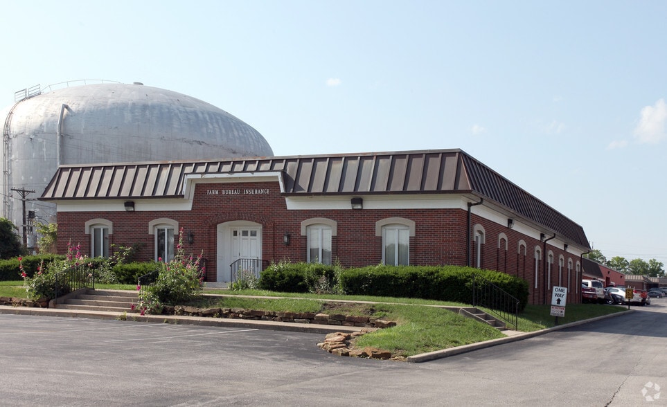 6767 E Washington St, Indianapolis, IN à louer - Photo du bâtiment - Image 3 de 3