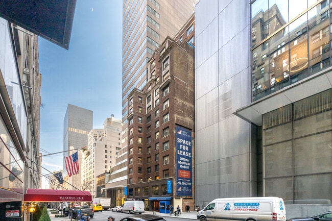Plus de détails pour 120 E 56th St, New York, NY - Bureau, Bureau/Médical à louer