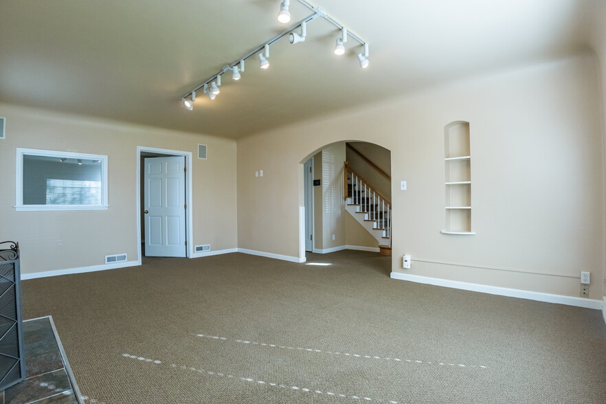 1204 S Vista Ave, Boise, ID for sale - Building Photo - Image 2 of 10
