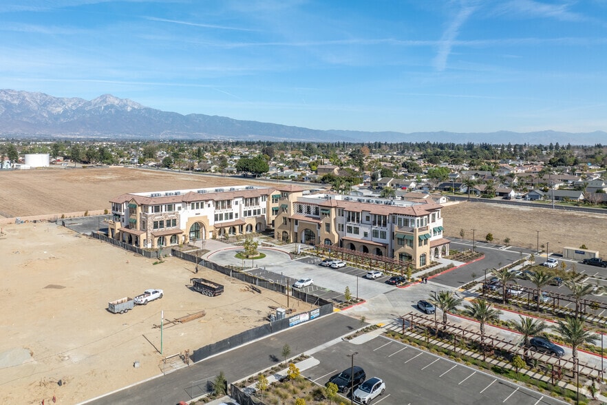 5624 Philadelphia St, Chino, CA à vendre - Aérien - Image 3 de 43